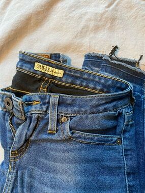 GUESS Dark Blue High-Rise Skinny Jeans with Contrast Stitching